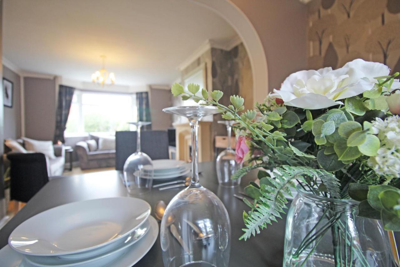 Queens Road - Luxury Spacious Home In Chester Christleton Kültér fotó