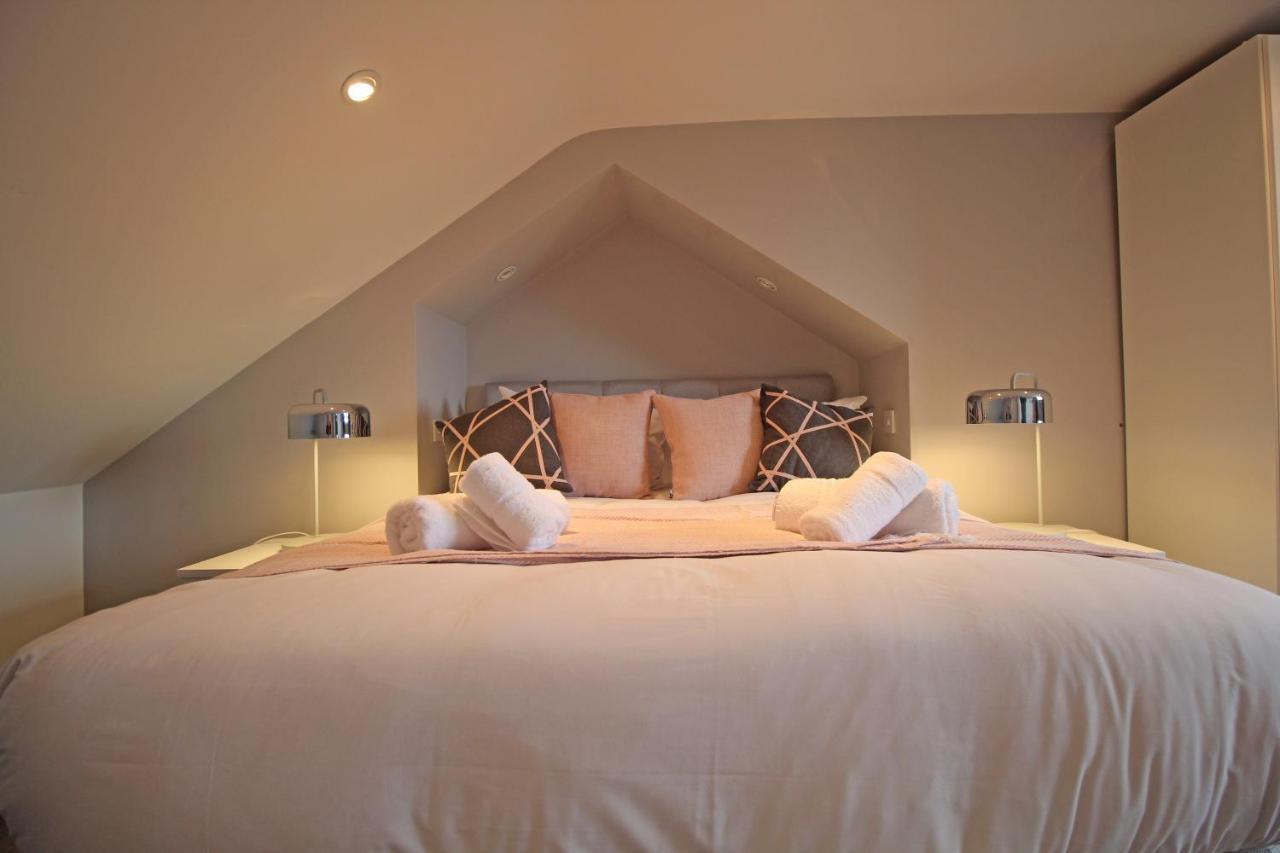 Queens Road - Luxury Spacious Home In Chester Christleton Kültér fotó