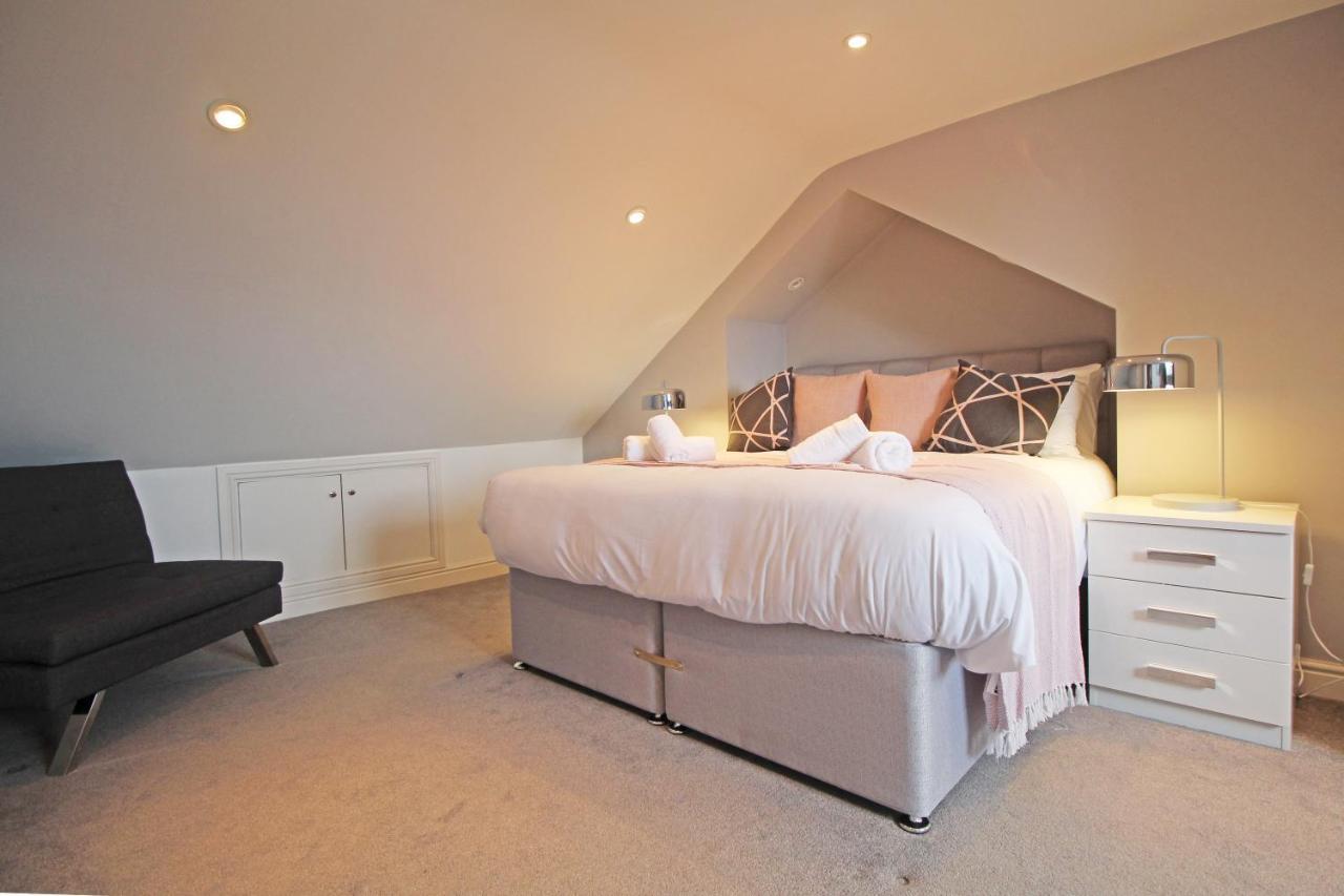 Queens Road - Luxury Spacious Home In Chester Christleton Kültér fotó